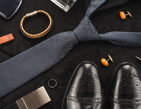 DÉTAILS ET ACCESSOIRES DISTINCTIFS